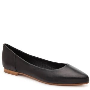 Coach and Four Juliette Leather Flat in Black - Made in Italy